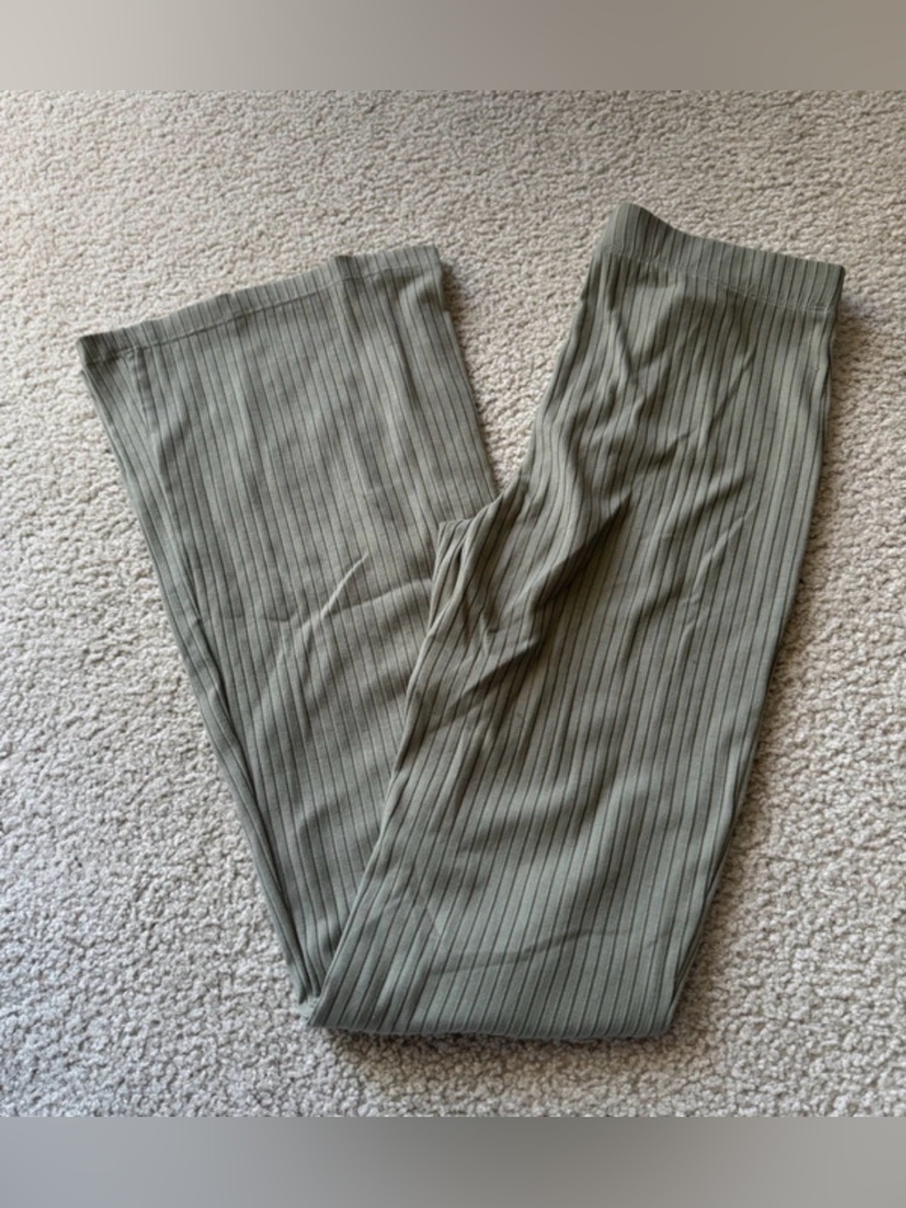 Divided H&M Olive Ribbed flare Pants y2k sexy